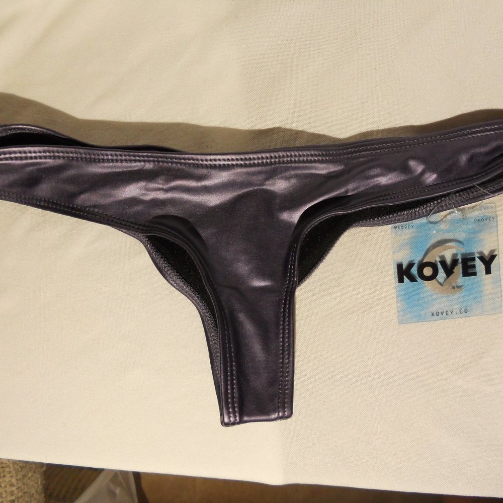 Kovey Swim bikini Thong XS purple shiny USA nwt